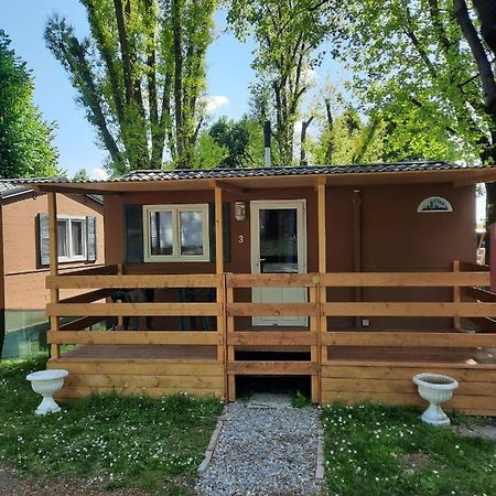 Готель Camping No Stress Комо Екстер'єр фото