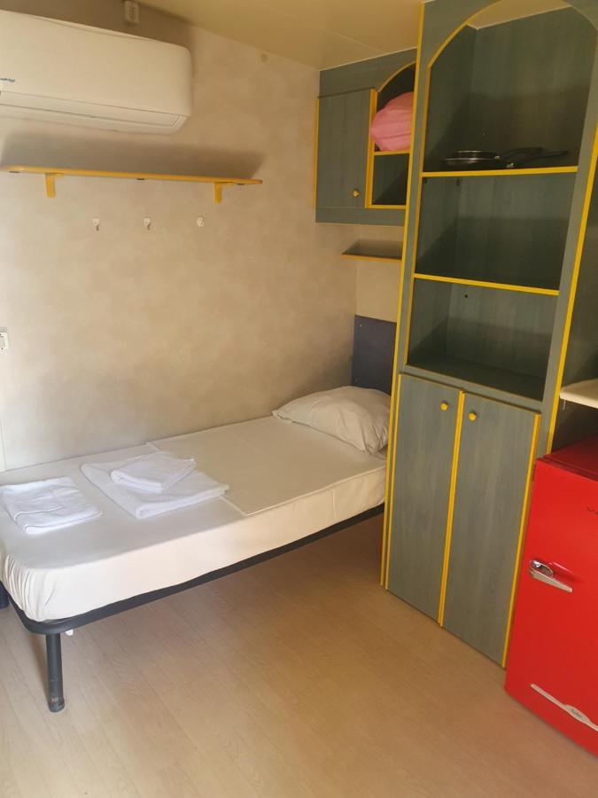Готель Camping No Stress Комо Екстер'єр фото